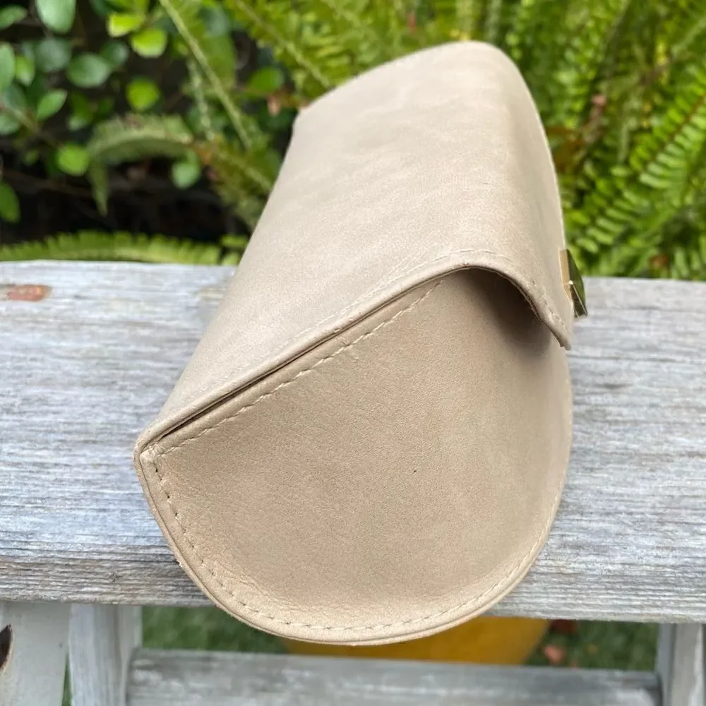 Chloe Light Tan Suede Soft-Shell Sunglasses/Glasses Case. EUC Designer Luxury